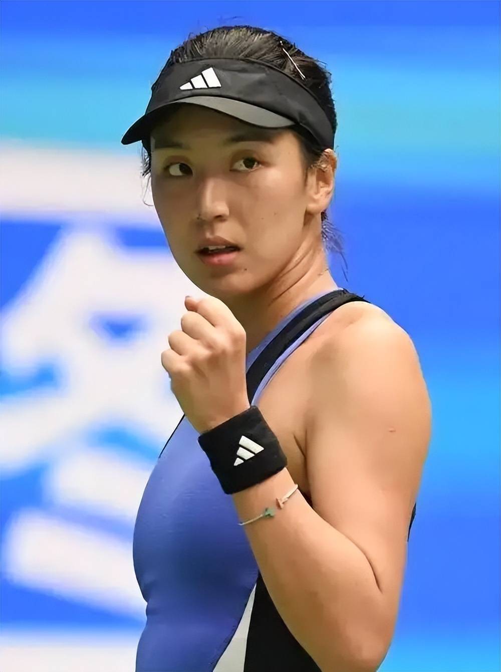 该场争议判 该场争议判