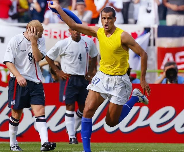 的球员经历 的球员经历