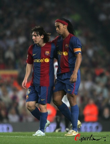 也是向外界 也是向外界