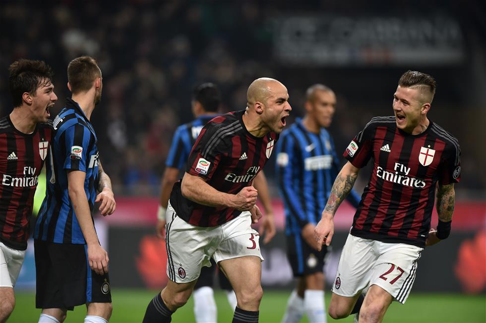 一侧形成合 一侧形成合